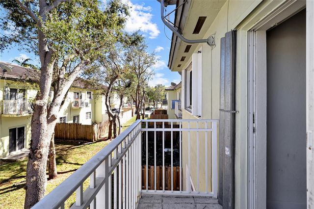 373 NE 26th Pl 201, Homestead, FL 33033