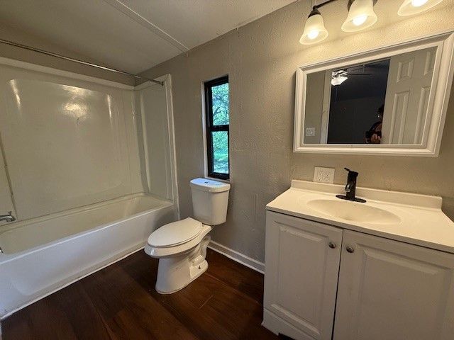 210 Ash Creek Court, Springtown, TX 76082
