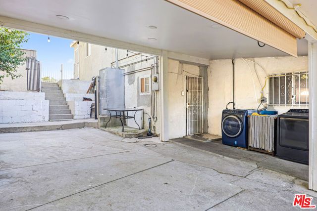 1969 Heidleman Road, Los Angeles, CA 90032