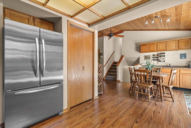 620 Prairie View DRIVE, North Prairie, WI 53153