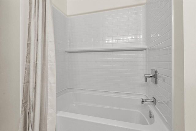 620 Prairie View DRIVE, North Prairie, WI 53153