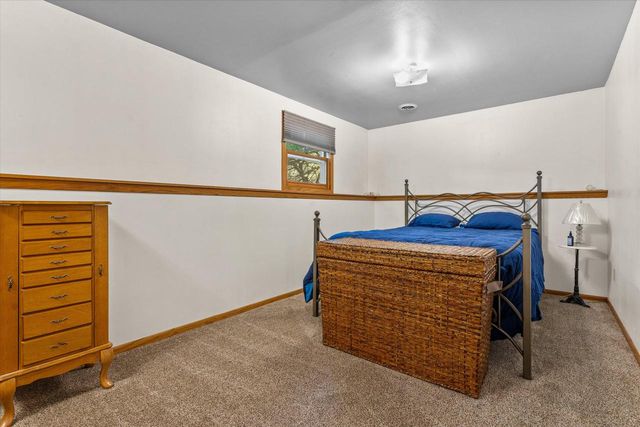 620 Prairie View DRIVE, North Prairie, WI 53153