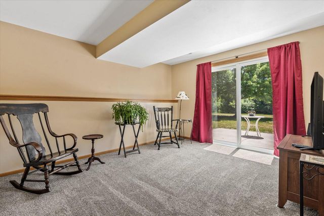 620 Prairie View DRIVE, North Prairie, WI 53153