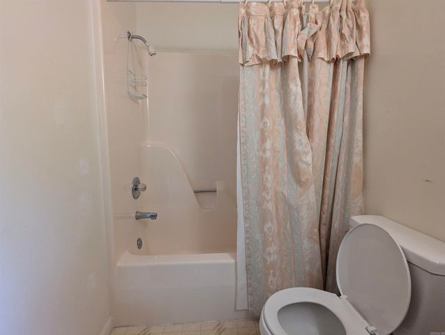 5 La Paca Lane, Hot Springs Village, AR 71909