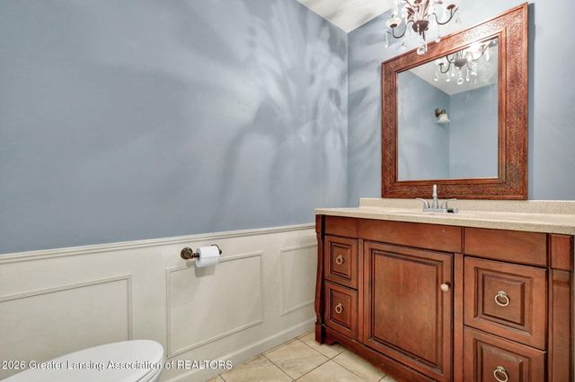 1099 Brookside Drive, Grand Ledge, MI 48837