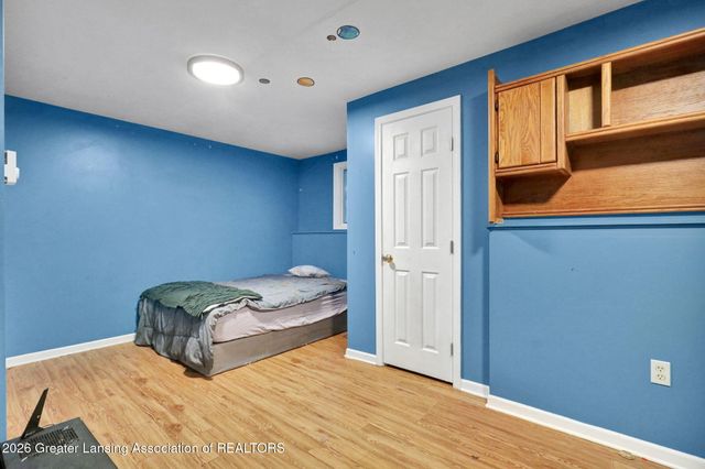 1099 Brookside Drive, Grand Ledge, MI 48837