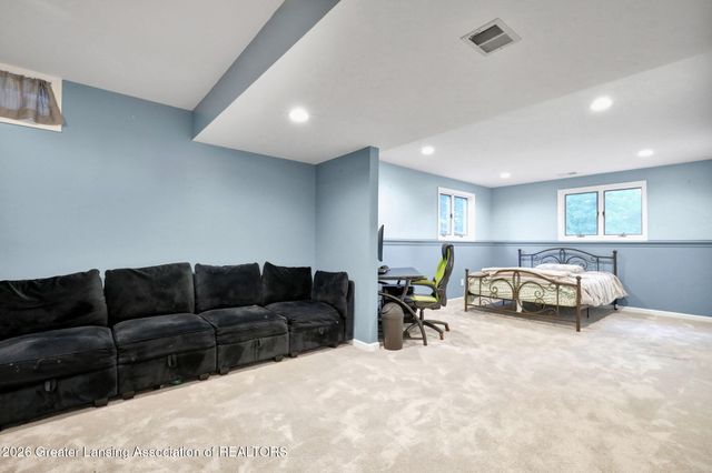 1099 Brookside Drive, Grand Ledge, MI 48837