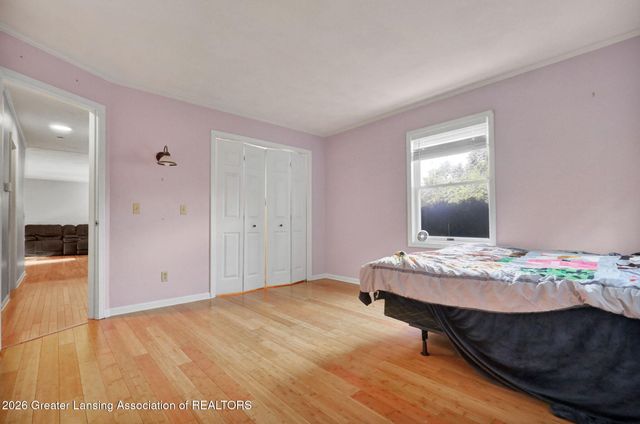 1099 Brookside Drive, Grand Ledge, MI 48837