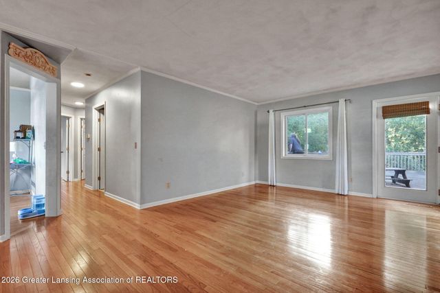 1099 Brookside Drive, Grand Ledge, MI 48837