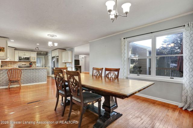 1099 Brookside Drive, Grand Ledge, MI 48837