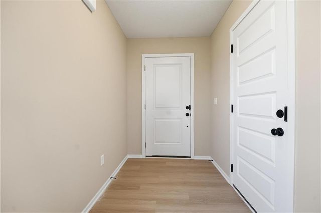 1410 S 4th Street E, Louisburg, KS 66053