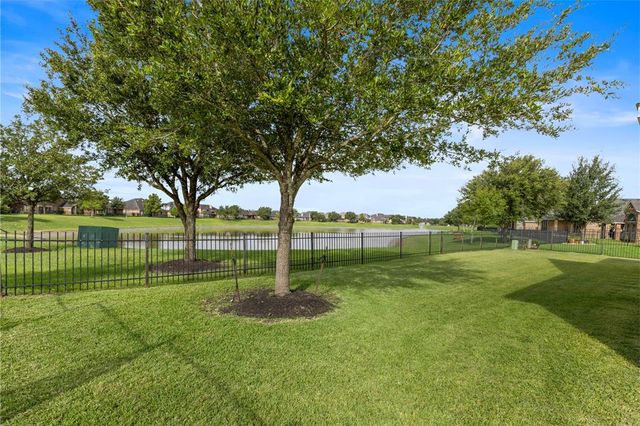 8022 Summer Night Lane, Rosenberg, TX 77469