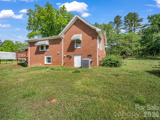 271 Old Ballpark Road, Forest City, NC 28043