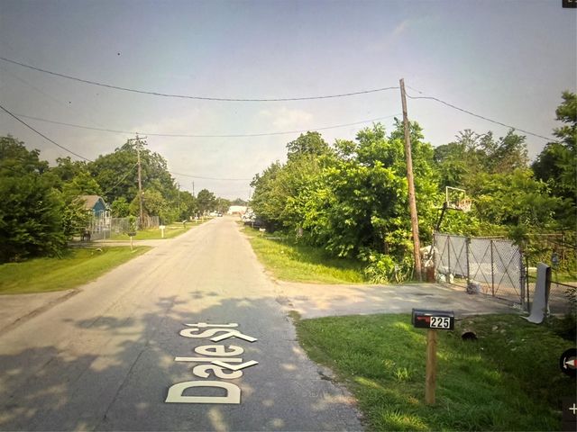 225 Dale Street, Houston, TX 77060