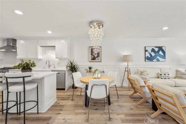 2332 Vista Huerta, Newport Beach, CA 92660
