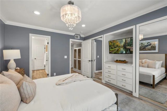 2332 Vista Huerta, Newport Beach, CA 92660