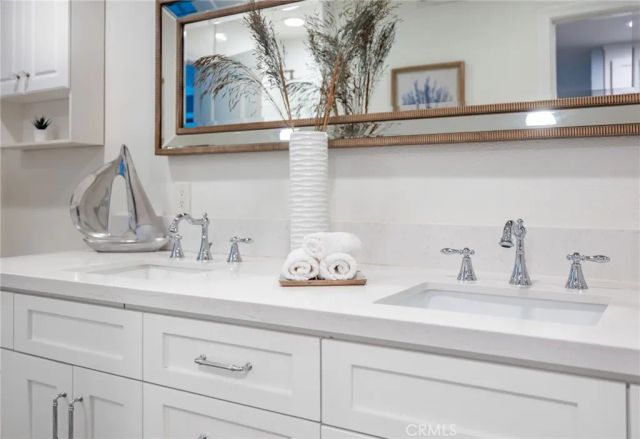 2332 Vista Huerta, Newport Beach, CA 92660