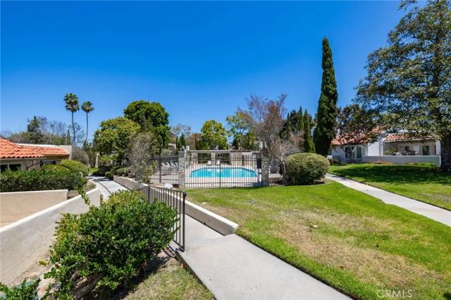 2332 Vista Huerta, Newport Beach, CA 92660