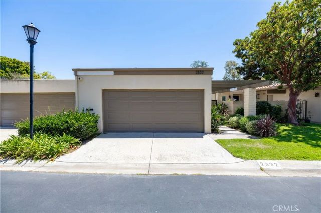 2332 Vista Huerta, Newport Beach, CA 92660