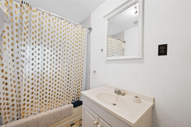 295 Hollywood Street, Livingston, TX 77351