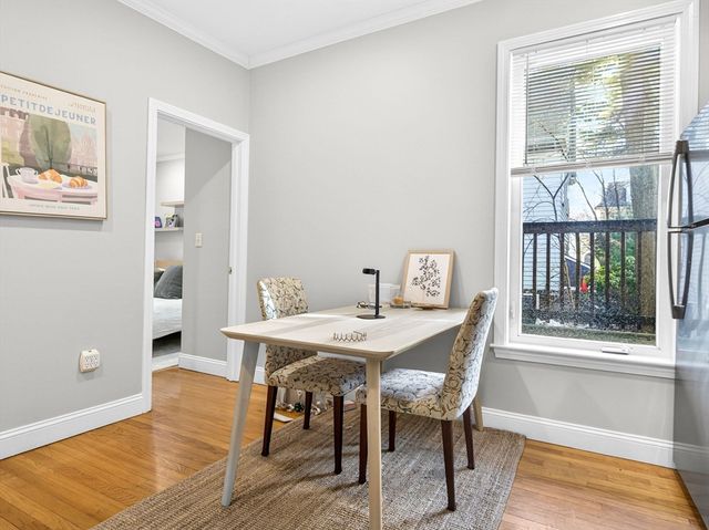 1576 Cambridge St 1R, Cambridge, MA 02138