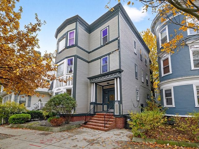 1576 Cambridge St 1R, Cambridge, MA 02138