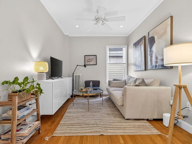 1576 Cambridge St 1R, Cambridge, MA 02138