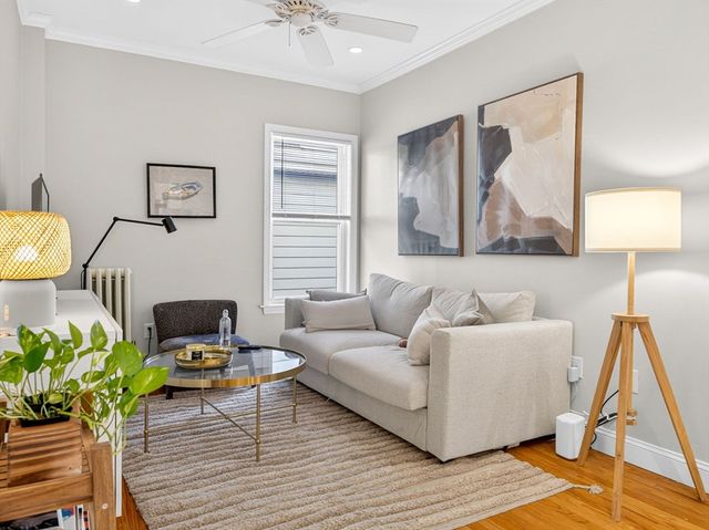 1576 Cambridge St 1R, Cambridge, MA 02138