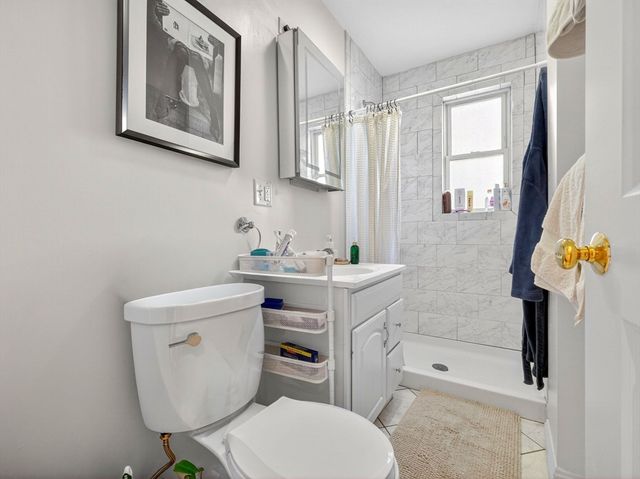 1576 Cambridge St 1R, Cambridge, MA 02138