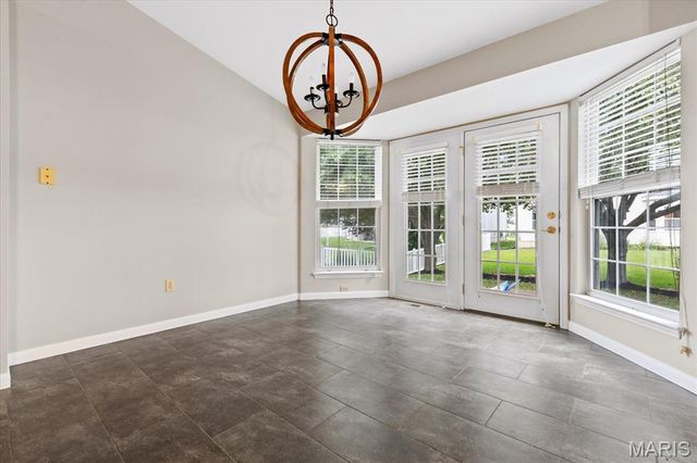 8010 Knights Crossing Drive, O'fallon, MO 63368