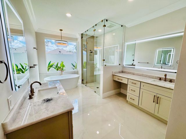 8667 SE Antigua Way, Jupiter, FL 33458