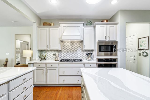 15 Rolling River Dr, Bluffton, SC 29910