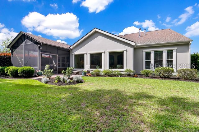 15 Rolling River Dr, Bluffton, SC 29910