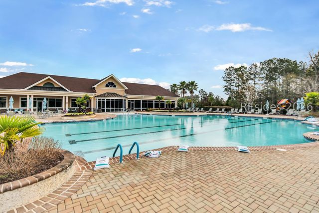 15 Rolling River Dr, Bluffton, SC 29910
