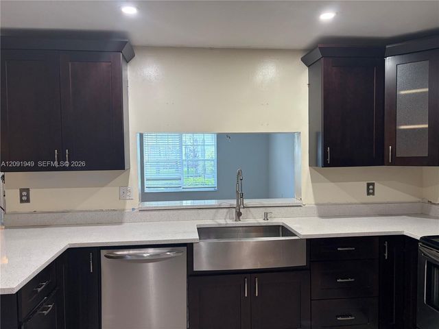 10837 NW 8th Street, Pembroke Pines, FL 33026