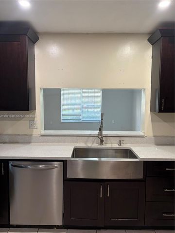 10837 NW 8th Street, Pembroke Pines, FL 33026