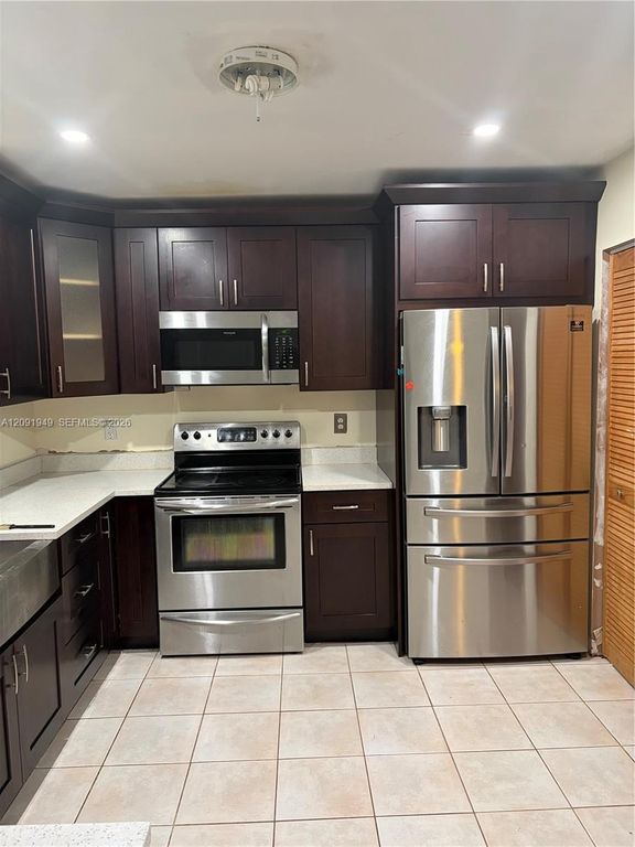 10837 NW 8th Street, Pembroke Pines, FL 33026
