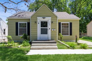 2615 34th Street, Des Moines, IA 50310