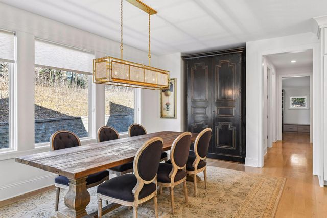 6604 Mohawk Trail, Edina, MN 55439