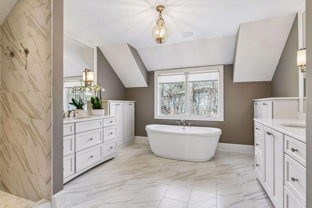 6604 Mohawk Trail, Edina, MN 55439