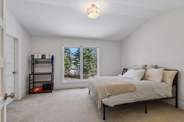 6604 Mohawk Trail, Edina, MN 55439