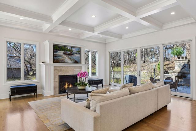 6604 Mohawk Trail, Edina, MN 55439