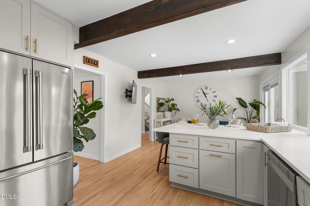 211 Glenhill Lane, Chapel Hill, NC 27514