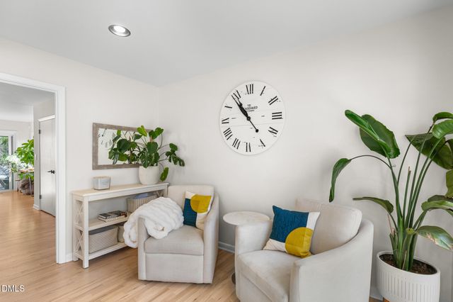 211 Glenhill Lane, Chapel Hill, NC 27514