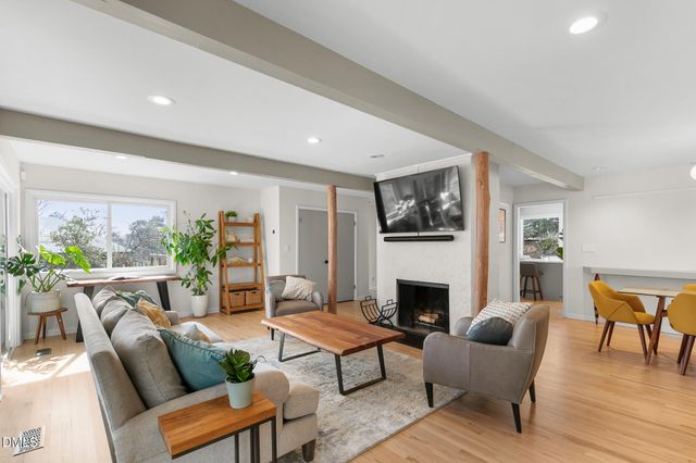 211 Glenhill Lane, Chapel Hill, NC 27514