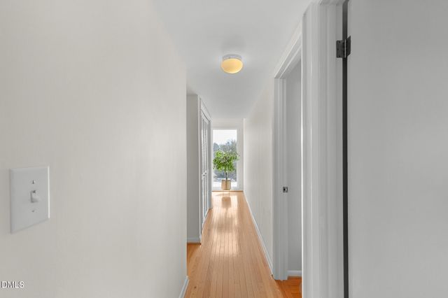 211 Glenhill Lane, Chapel Hill, NC 27514