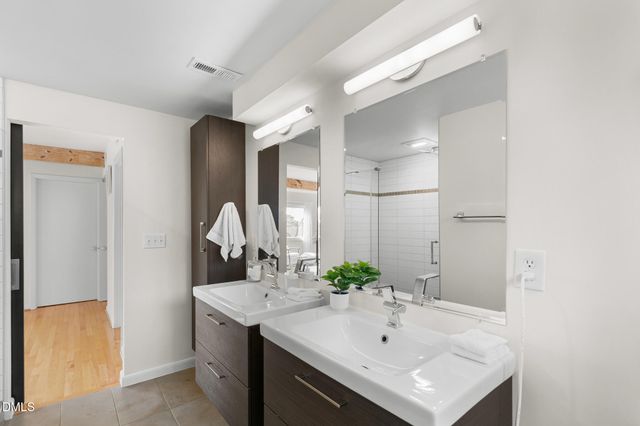 211 Glenhill Lane, Chapel Hill, NC 27514