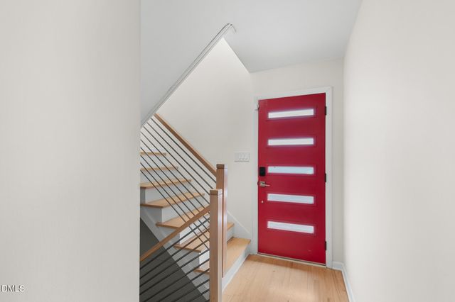 211 Glenhill Lane, Chapel Hill, NC 27514