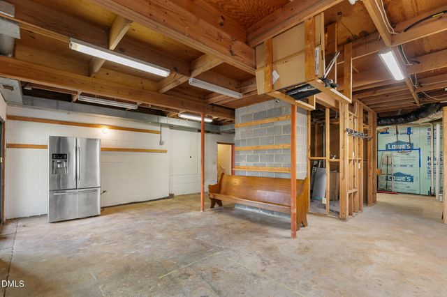 211 Glenhill Lane, Chapel Hill, NC 27514