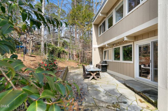 211 Glenhill Lane, Chapel Hill, NC 27514